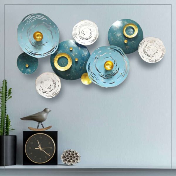 Round marble dining table