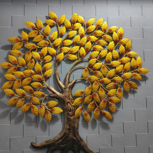 Metal tree decor