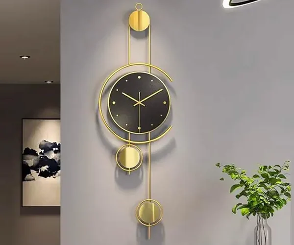 Bold metal clock