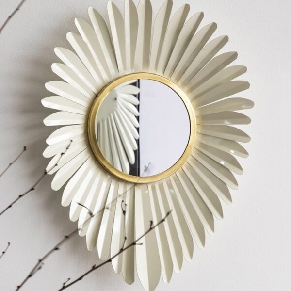 Snow white Mirror